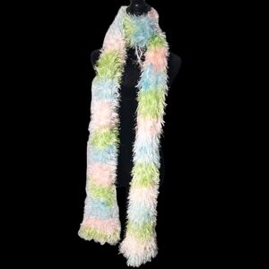 💚🩷💙Vintage Fuzzy Scarf